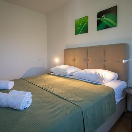 Apartments Gaja Green Ap 스베티필립아이자코브 외부 사진